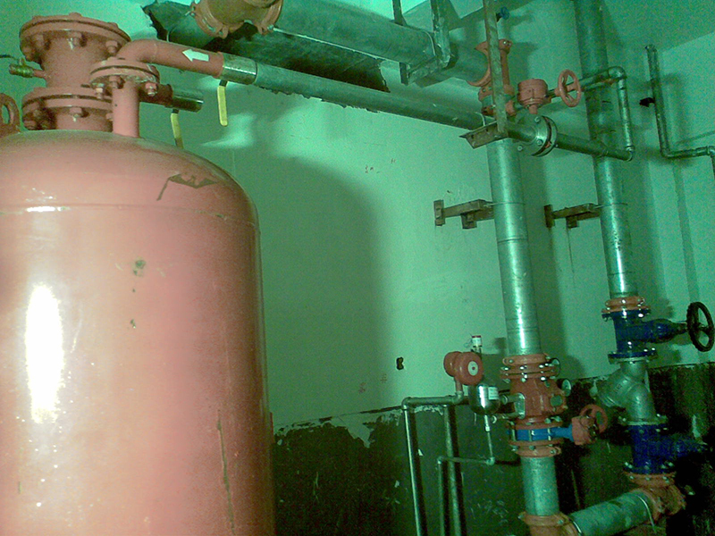 瑞港消防集研發(fā)、生產(chǎn)、銷售和服務(wù)一體專業(yè)從事現(xiàn)代工業(yè)消防自動滅火產(chǎn)品制造的企業(yè)，是中國消防行業(yè)滅火產(chǎn)品種類較全的科技型企業(yè)。擁有氣體滅火，七氟丙烷氣體滅火，高壓細(xì)水霧滅火，泡沫滅火，廚房滅火等多個(gè)生產(chǎn)試驗(yàn)基地。