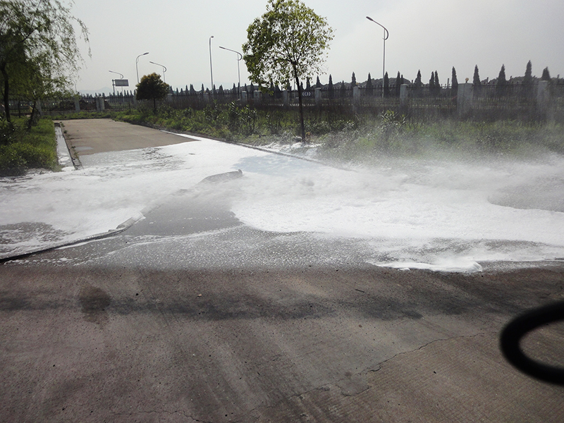 瑞港消防集研發(fā)、生產(chǎn)、銷售和服務(wù)一體專業(yè)從事現(xiàn)代工業(yè)消防自動滅火產(chǎn)品制造的企業(yè)，是中國消防行業(yè)滅火產(chǎn)品種類較全的科技型企業(yè)。擁有氣體滅火，七氟丙烷氣體滅火，高壓細(xì)水霧滅火，泡沫滅火，廚房滅火等多個生產(chǎn)試驗(yàn)基地。